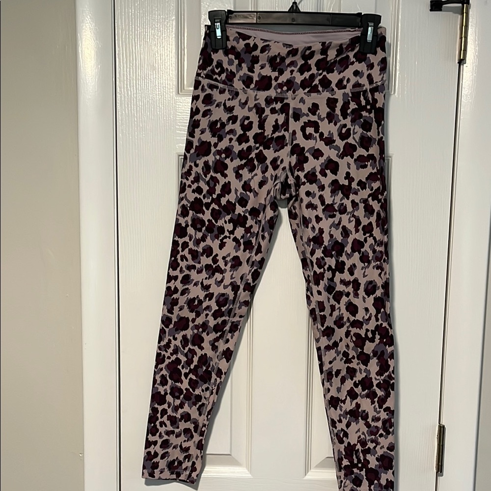 Calvin Klein Leopard Print Workout Leggings - Purple and Pink